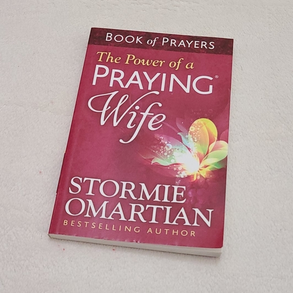 The Power of a Praying Wife Book of Prayers - Picture 3 of 5